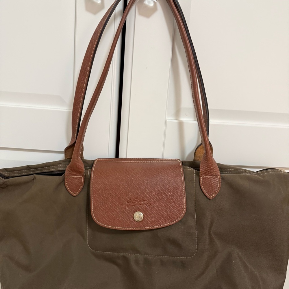 Olive Longchanp Shoulder Tote Bag